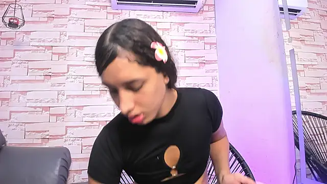 candice777 online show from 05-05-26, 01:47