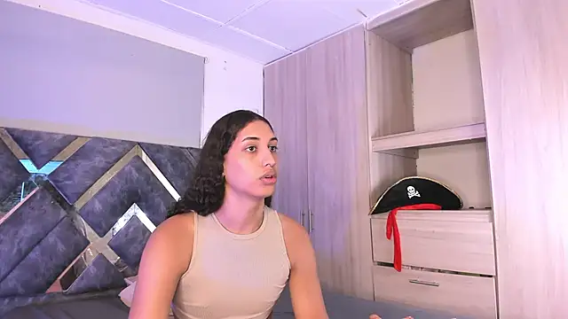 candice777 online show from 10-01-25, 12:09