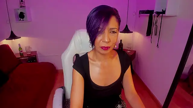 Trinityy   online show from 06-19-26, 07:52