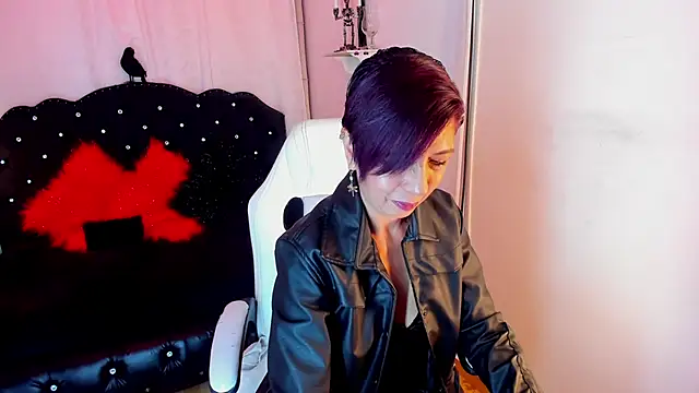 Trinityy   online show from 12-17-25, 06:46