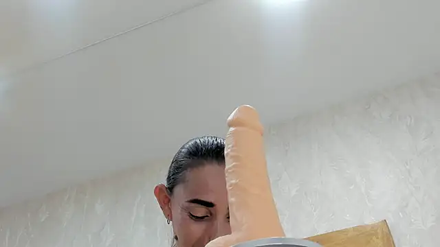 Snapshot of crystal_sm chatting on 04-08-26, 03:08 crystal sm online show from 04-08-26, 03:08