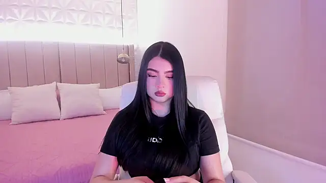 Sweety Nicole  online show from 05-14-26, 02:25