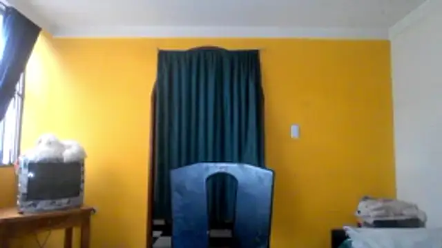 Snapshot of ALANA_150 chatting on 06-18-26, 01:27 ALANA 150 online show from 06-18-26, 01:27