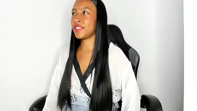 Euphoria 07 online show from 11-20-25, 04:24