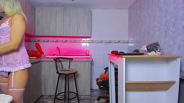 ZaiMoon  online show from 10-16-25, 07:33