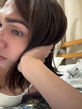 Snapshot of Ladyboyluxe chatting on 03-01-26, 07:14 Ladyboyluxe online show from 03-01-26, 07:14