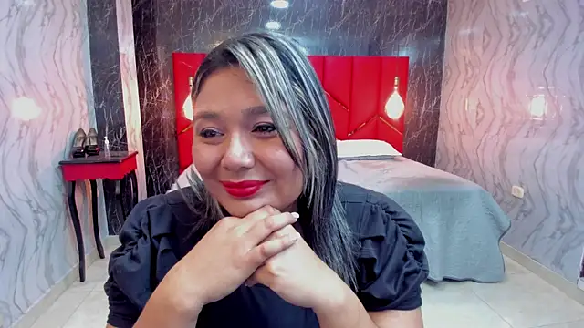 LatinaHoleQueen online show from 03-27-26, 03:24