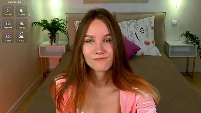 Snapshot of _Clare_Florence_ chatting on 09-25-25, 09:37  Clare Florence  online show from 09-25-25, 09:37