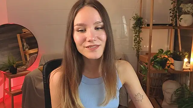 Snapshot of _Clare_Florence_ chatting on 10-07-25, 01:34  Clare Florence  online show from 10-07-25, 01:34