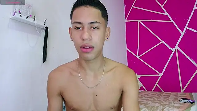 Snapshot of dylan_apol0 chatting on 12-20-25, 02:03 dylan apol0 online show from 12-20-25, 02:03