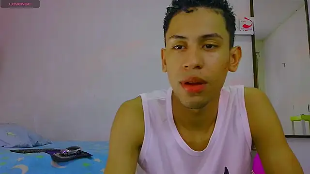 Snapshot of dylan_apol0 chatting on 02-28-26, 05:29 dylan apol0 online show from 02-28-26, 05:29