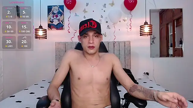 Snapshot of Ethanho0t chatting on 02-24-26, 08:37 Ethanho0t online show from 02-24-26, 08:37