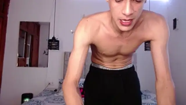 Ethanho0t online show from 04-21-26, 07:31