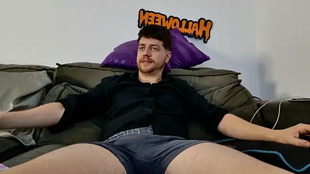 aaron nvk online show from 10-29-25, 10:20