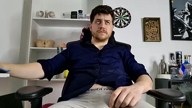 aaron nvk online show from 11-04-25, 08:45