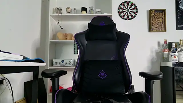 aaron nvk online show from 04-05-26, 09:43