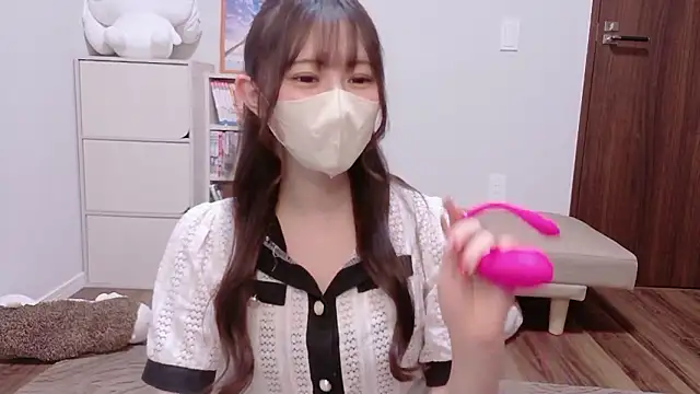 MOEMOE-Q online show from 09-27-25, 03:40