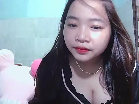 Snapshot of Lily3322 chatting on 09-25-25, 04:57 Lily3322 online show from 09-25-25, 04:57