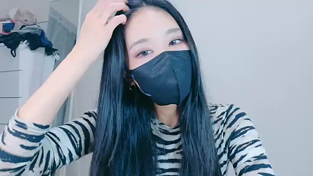 ramuchan desu online show from 11-18-25, 12:19