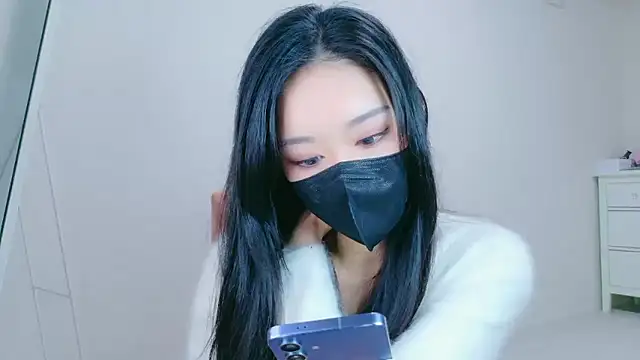 ramuchan desu online show from 11-10-25, 02:16