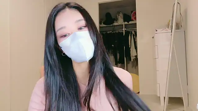 ramuchan desu online show from 10-23-25, 02:21