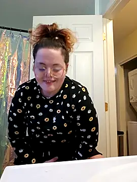 Snapshot of nuttiebuddy1 chatting on 12-05-25, 07:55 nuttiebuddy1 online show from 12-05-25, 07:55