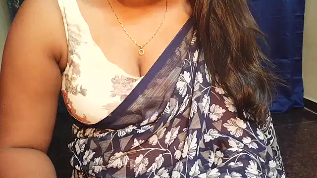 Pavani-Sexy online show from 06-27-26, 04:07