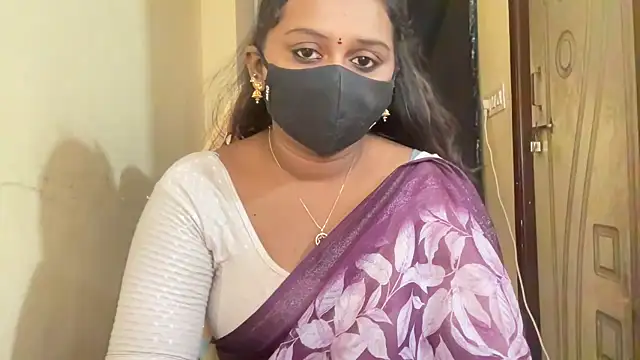 Snapshot of Pavani-Sexy chatting on 02-19-26, 05:21 Pavani-Sexy online show from 02-19-26, 05:21