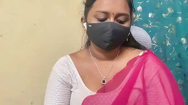 Pavani-Sexy online show from 04-25-26, 07:44