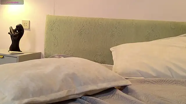 MilkMeSoftly online show from 01-19-26, 08:18