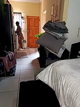 ALICIA X98 online show from 02-22-26, 07:55