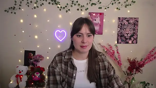 Amanda Bright  online show from 05-26-26, 10:02