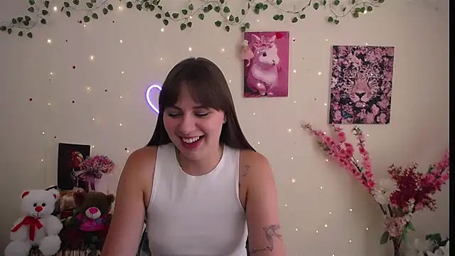Snapshot of Amanda_Bright_ chatting on 07-07-26, 10:41 Amanda Bright online show from 07-07-26, 10:41