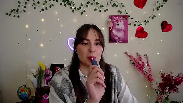 Amanda Bright  online show from 03-10-26, 07:34