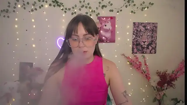 Snapshot of Amanda_Bright_ chatting on 06-20-26, 07:46 Amanda Bright online show from 06-20-26, 07:46
