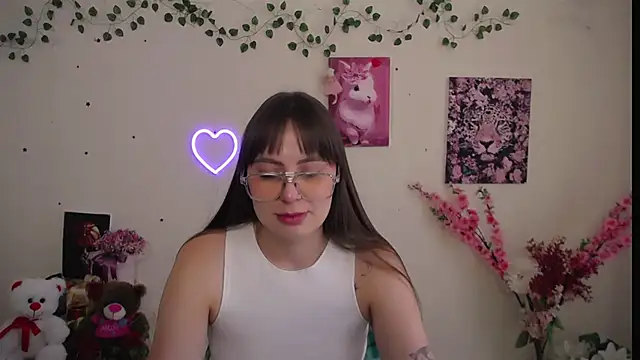 Snapshot of Amanda_Bright_ chatting on 06-17-26, 10:14 Amanda Bright online show from 06-17-26, 10:14