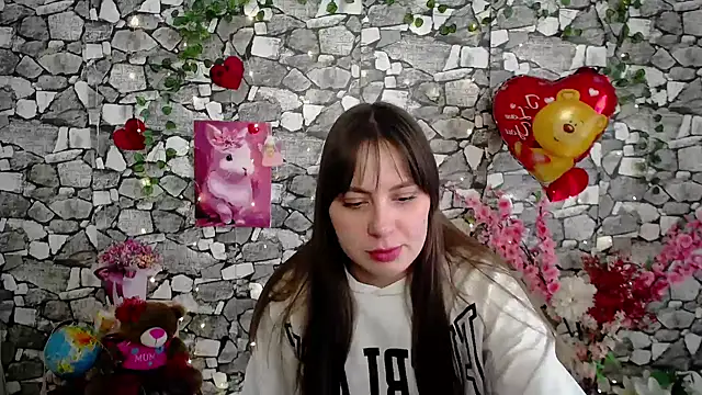 Amanda Bright  online show from 02-11-26, 11:32