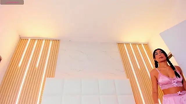 Elody rousse online show from 02-11-26, 12:16