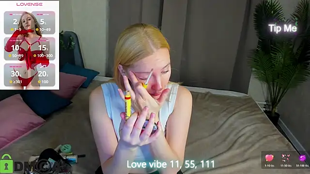 Anna Chelsea online show from 12-18-25, 12:49