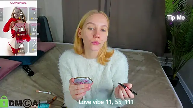 Anna Chelsea online show from 11-25-25, 12:22