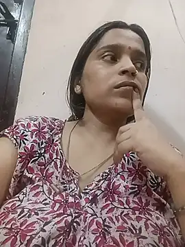 Snapshot of Trisha_71 chatting on 07-04-26, 03:27 Trisha 71 online show from 07-04-26, 03:27