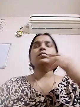 Snapshot of Trisha_71 chatting on 07-03-26, 02:56 Trisha 71 online show from 07-03-26, 02:56