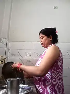 Snapshot of Trisha_71 chatting on 10-03-25, 02:59 Trisha 71 online show from 10-03-25, 02:59