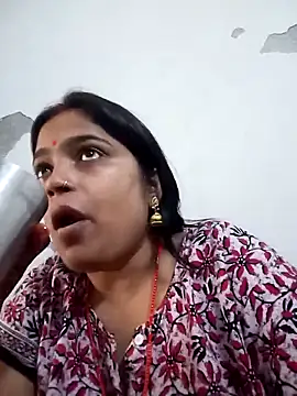 Snapshot of Trisha_71 chatting on 10-11-25, 05:30 Trisha 71 online show from 10-11-25, 05:30