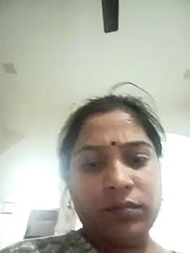 Snapshot of Trisha_71 chatting on 10-14-25, 04:51 Trisha 71 online show from 10-14-25, 04:51