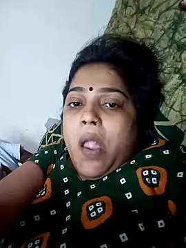 Snapshot of Trisha_71 chatting on 10-01-25, 09:47 Trisha 71 online show from 10-01-25, 09:47