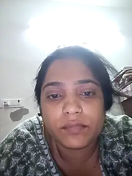 Snapshot of Trisha_71 chatting on 10-12-25, 08:54 Trisha 71 online show from 10-12-25, 08:54