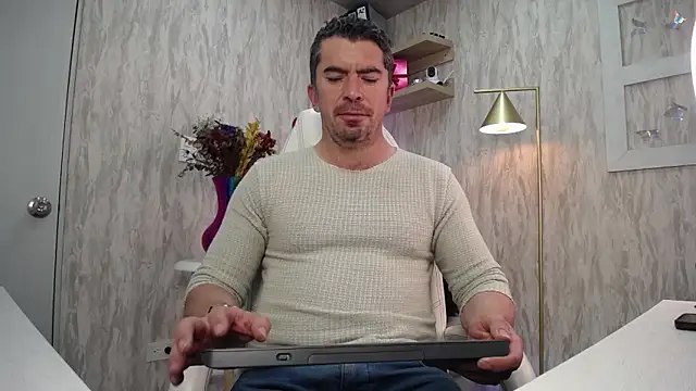 JuanKFit 45 online show from 02-25-26, 03:40