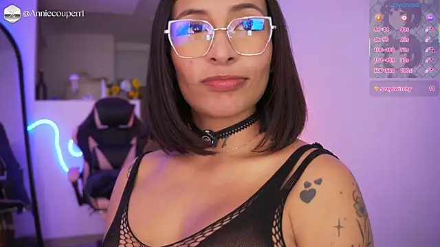 AnnieCouperr online show from 05-22-26, 08:51