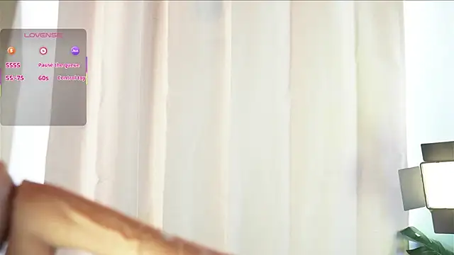 AnnieCouperr online show from 11-10-25, 05:51